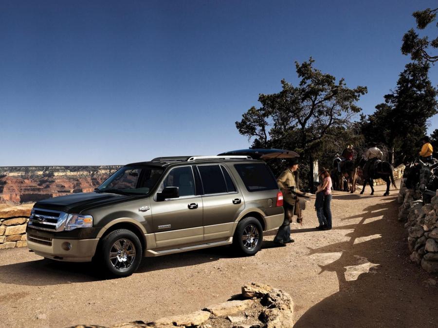  Ford Expedition 2006 года  (фото 12 из 15)
